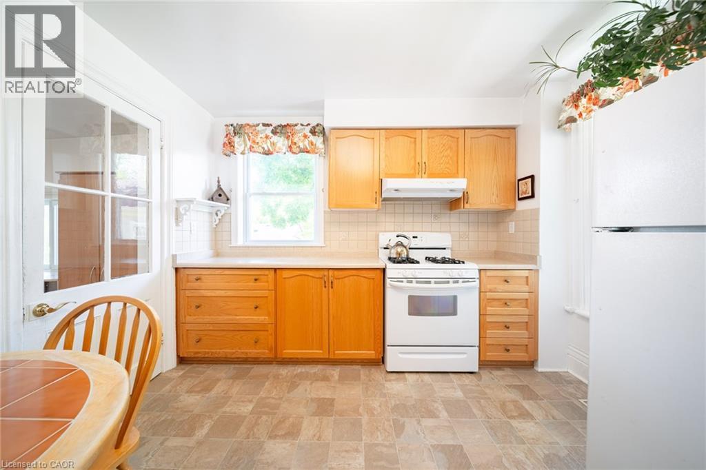 473 Nelson Avenue, Burlington, ON