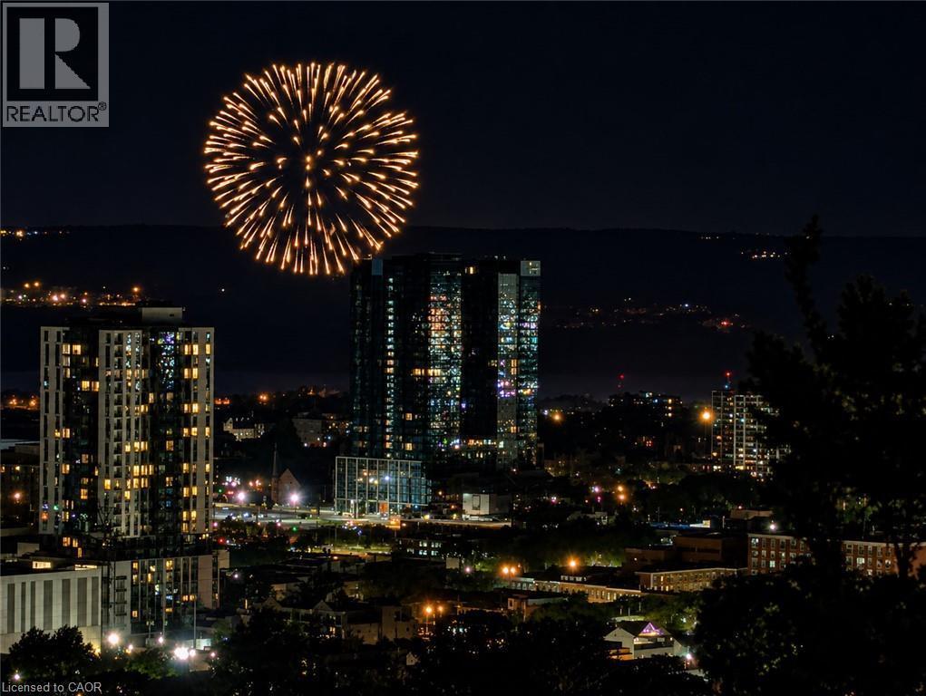 Canada day firework view - 47 Mountain Park Avenue, Hamilton, ON - Outdoor