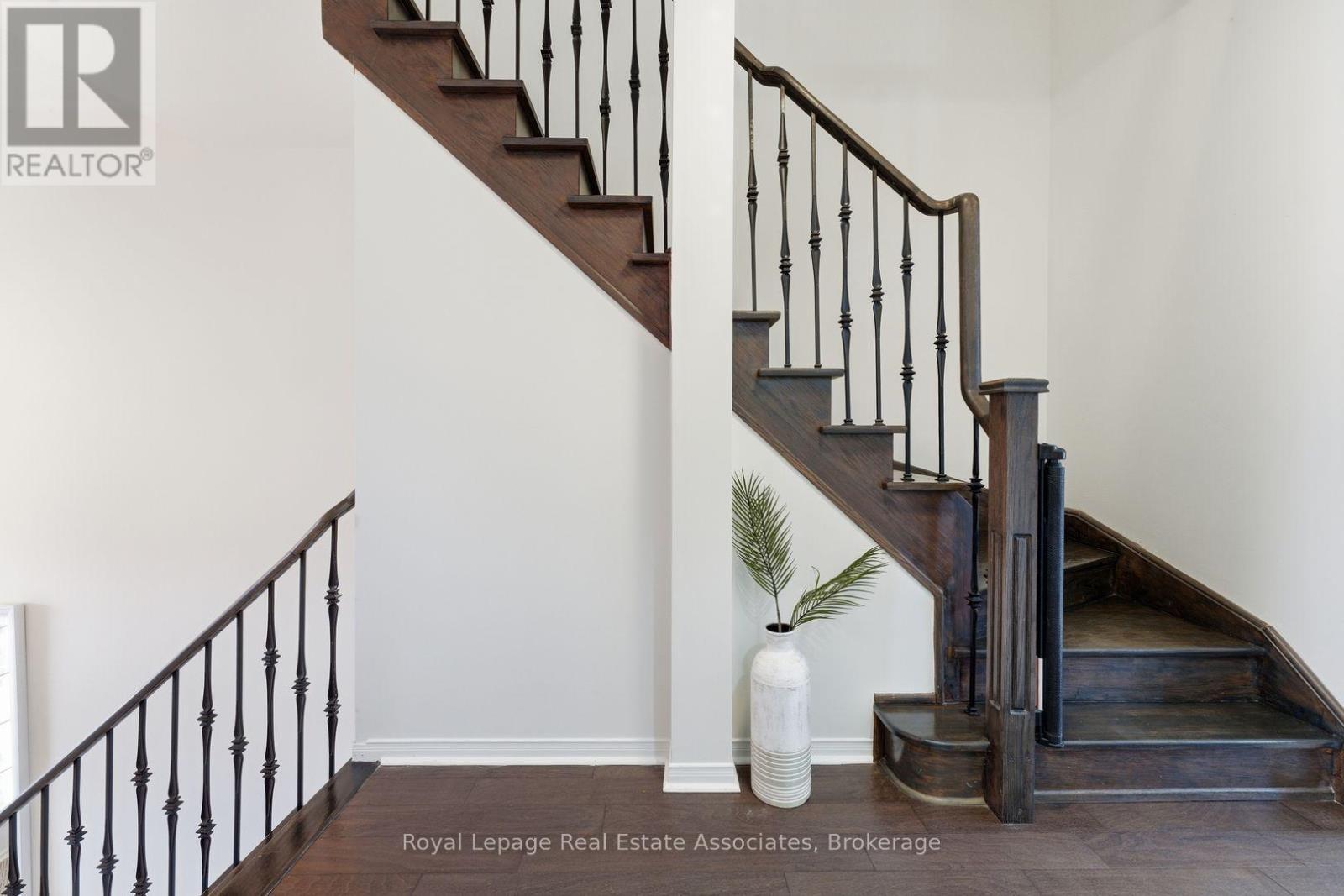 647 Courtney Valley Road, Mississauga, ON - Indoor Photo Showing Other Room