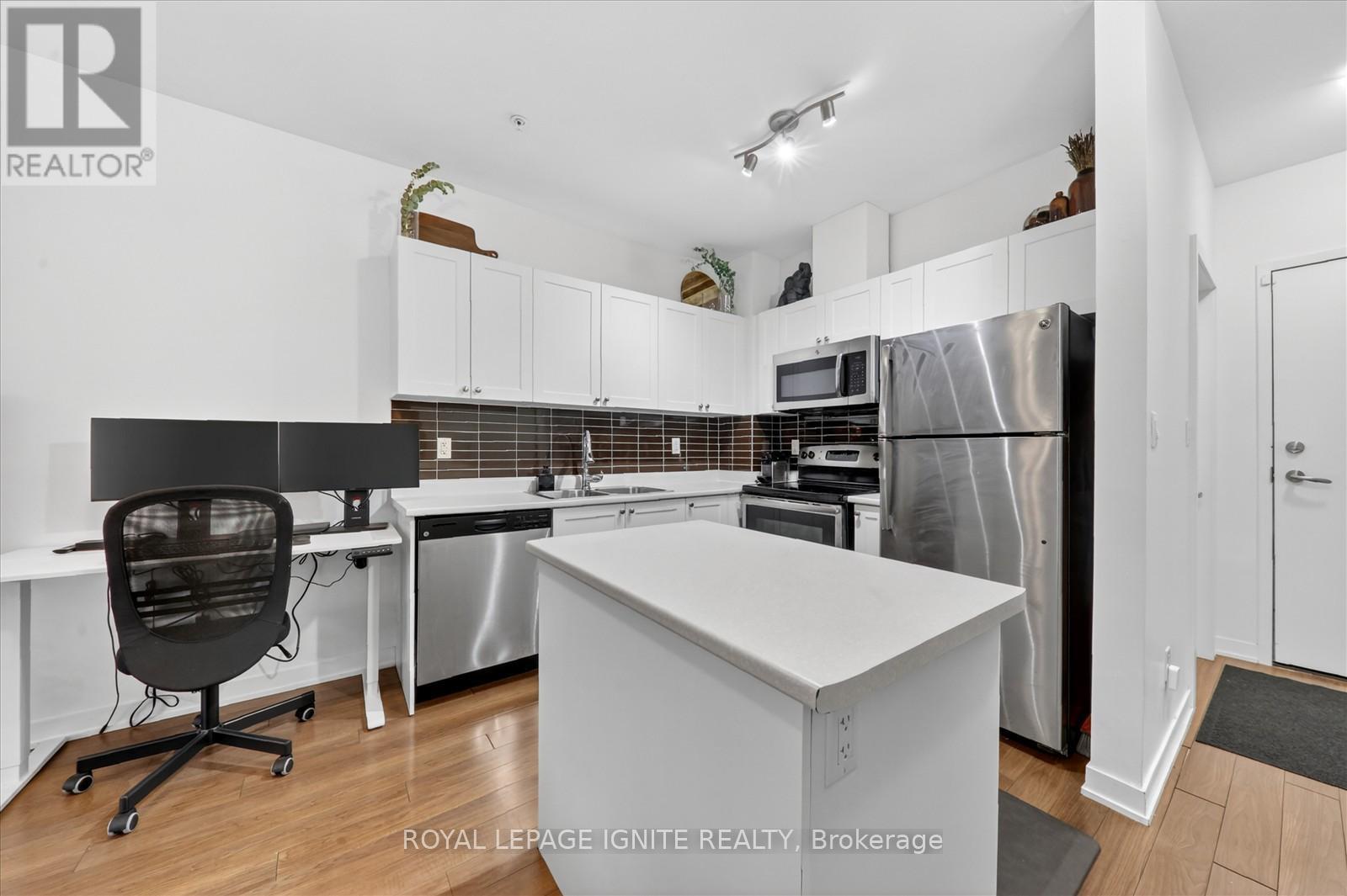 116 - 3560 St Clair Avenue E, Toronto, ON