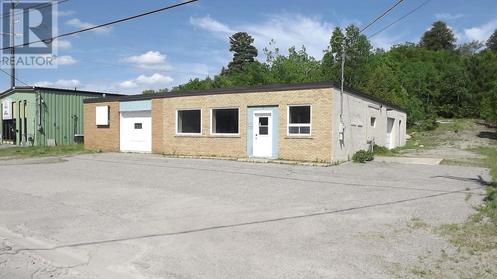 5B Perini Rd, Elliot Lake, ON
