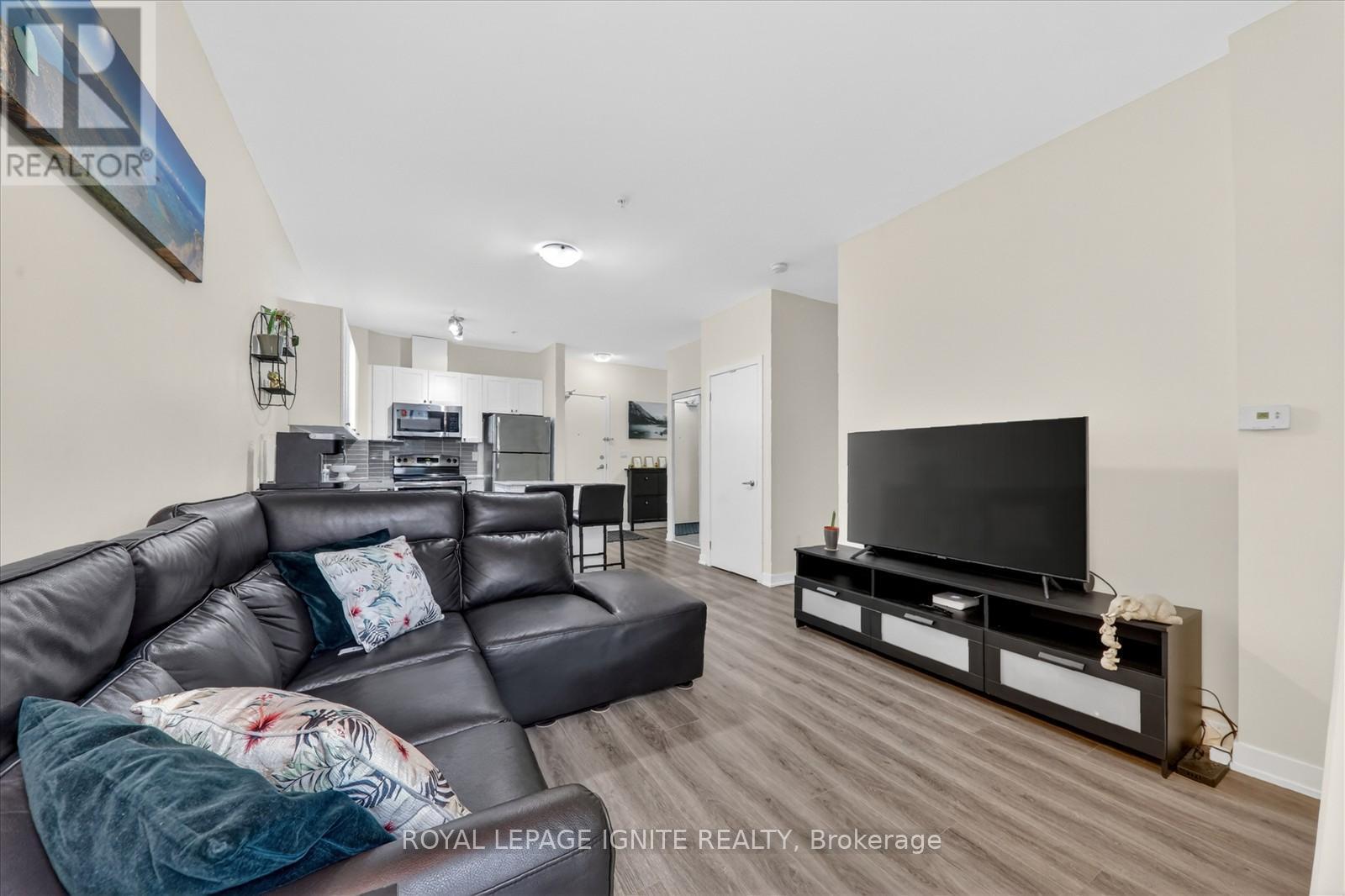 109 - 3560 St Clair Avenue E, Toronto, ON
