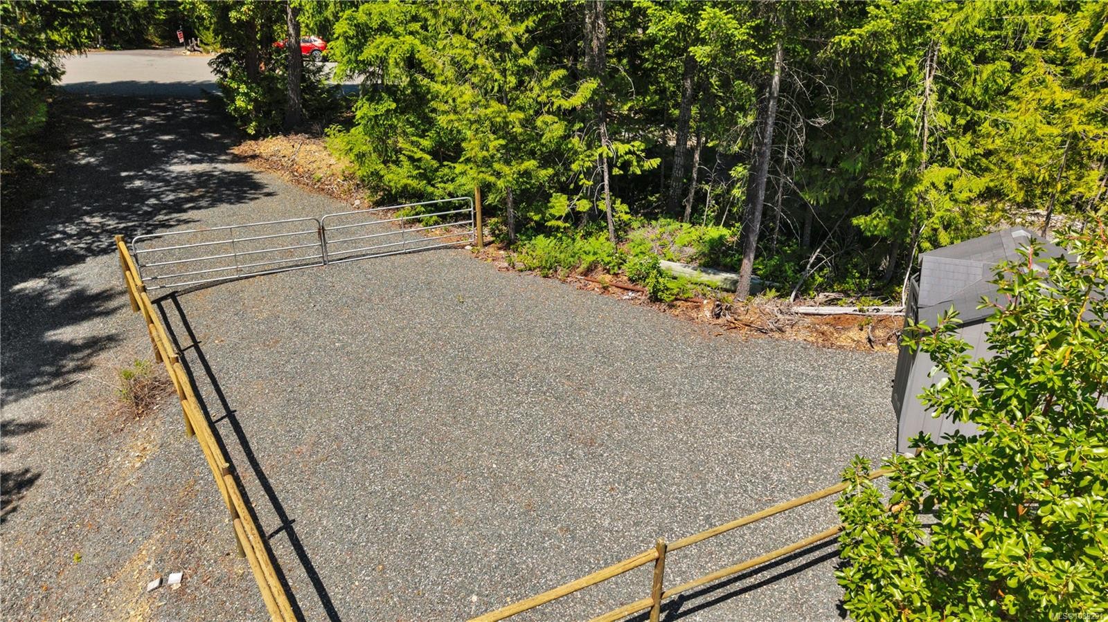 1680 Peligren Pl, Qualicum Beach, BC