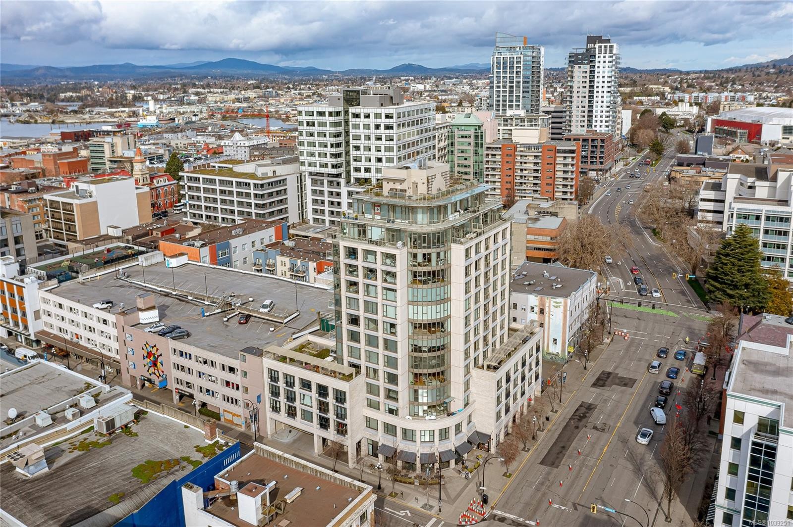 #204-760 Johnson St, Victoria, BC
