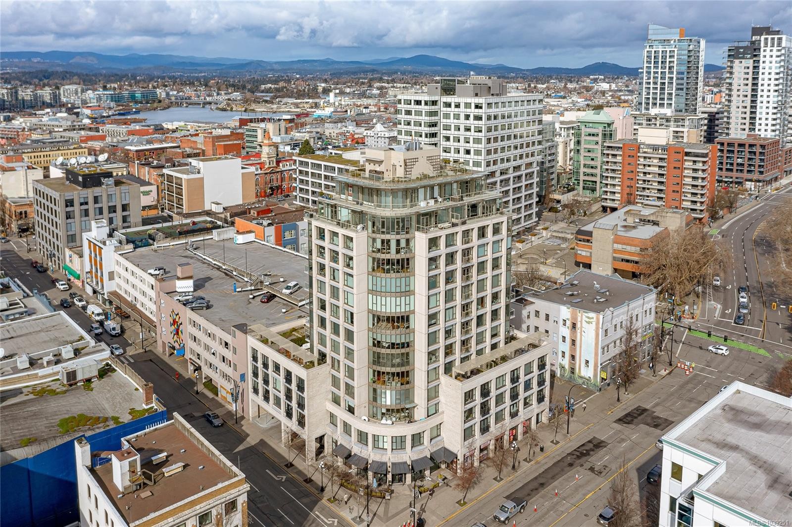#204-760 Johnson St, Victoria, BC