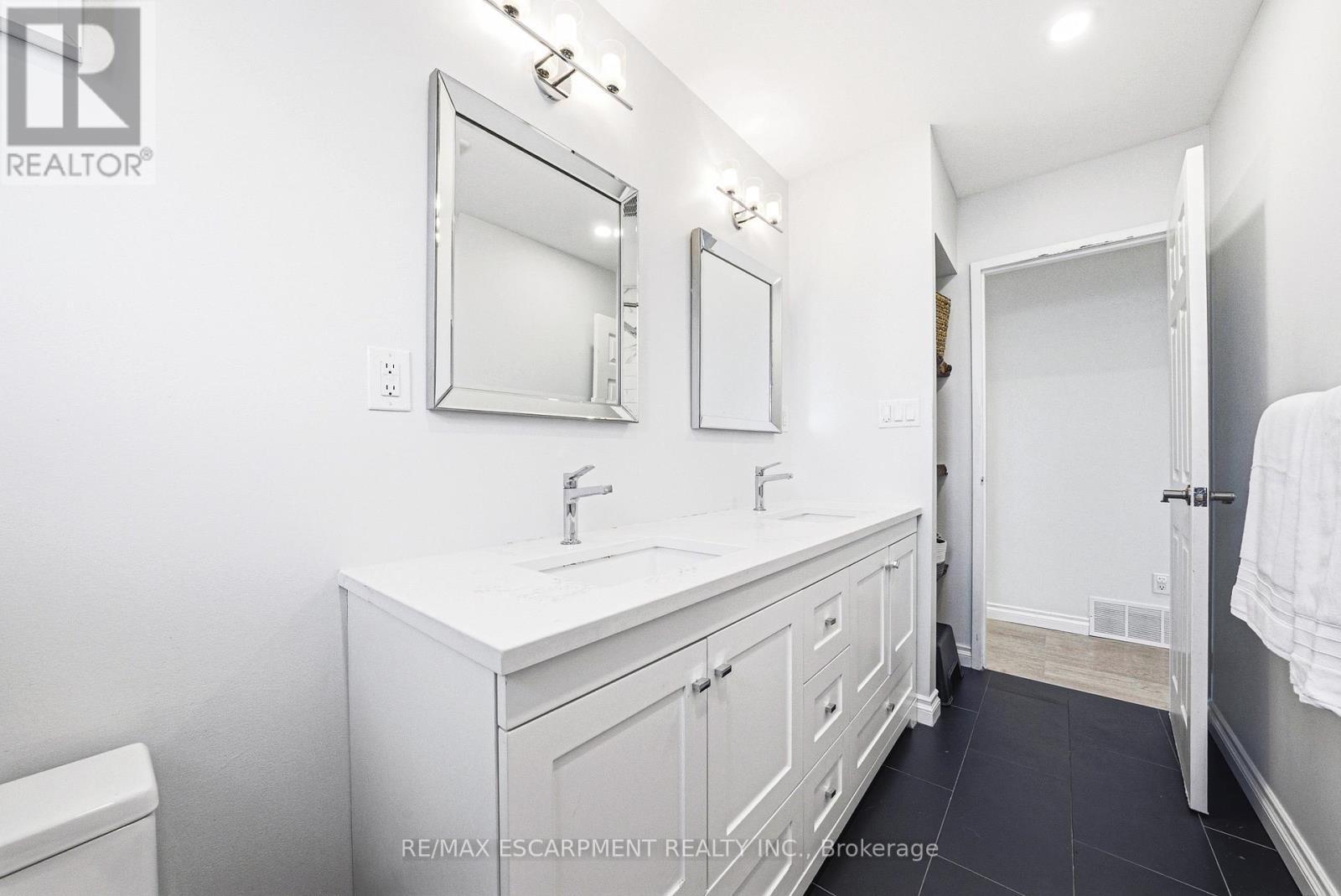 76 Boston Crescent, Hamilton, ON