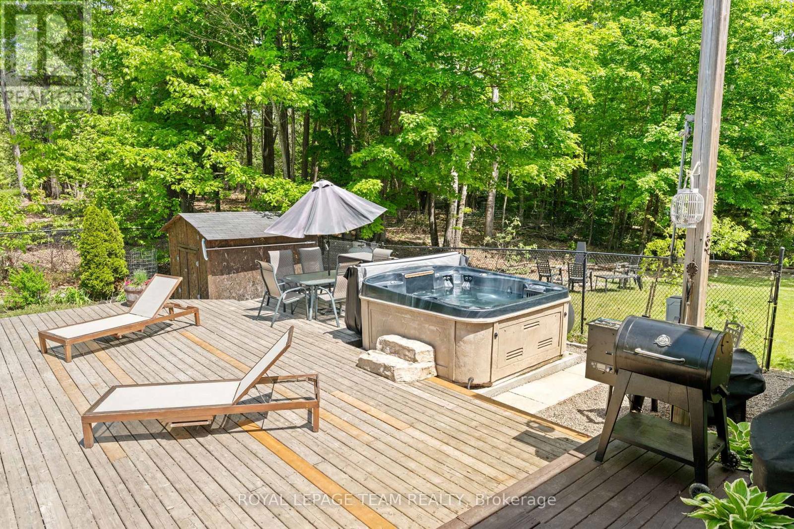 5040 Stonecrest Road, Ottawa, ON - Outdoor With Deck Patio Veranda