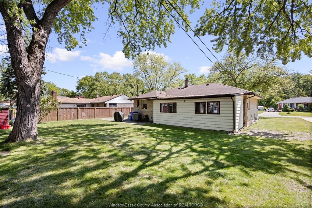 371 St. Marks, Tecumseh, ON