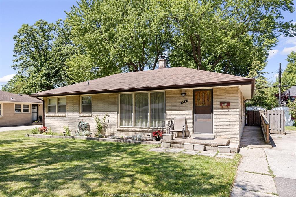 371 St. Marks, Tecumseh, ON