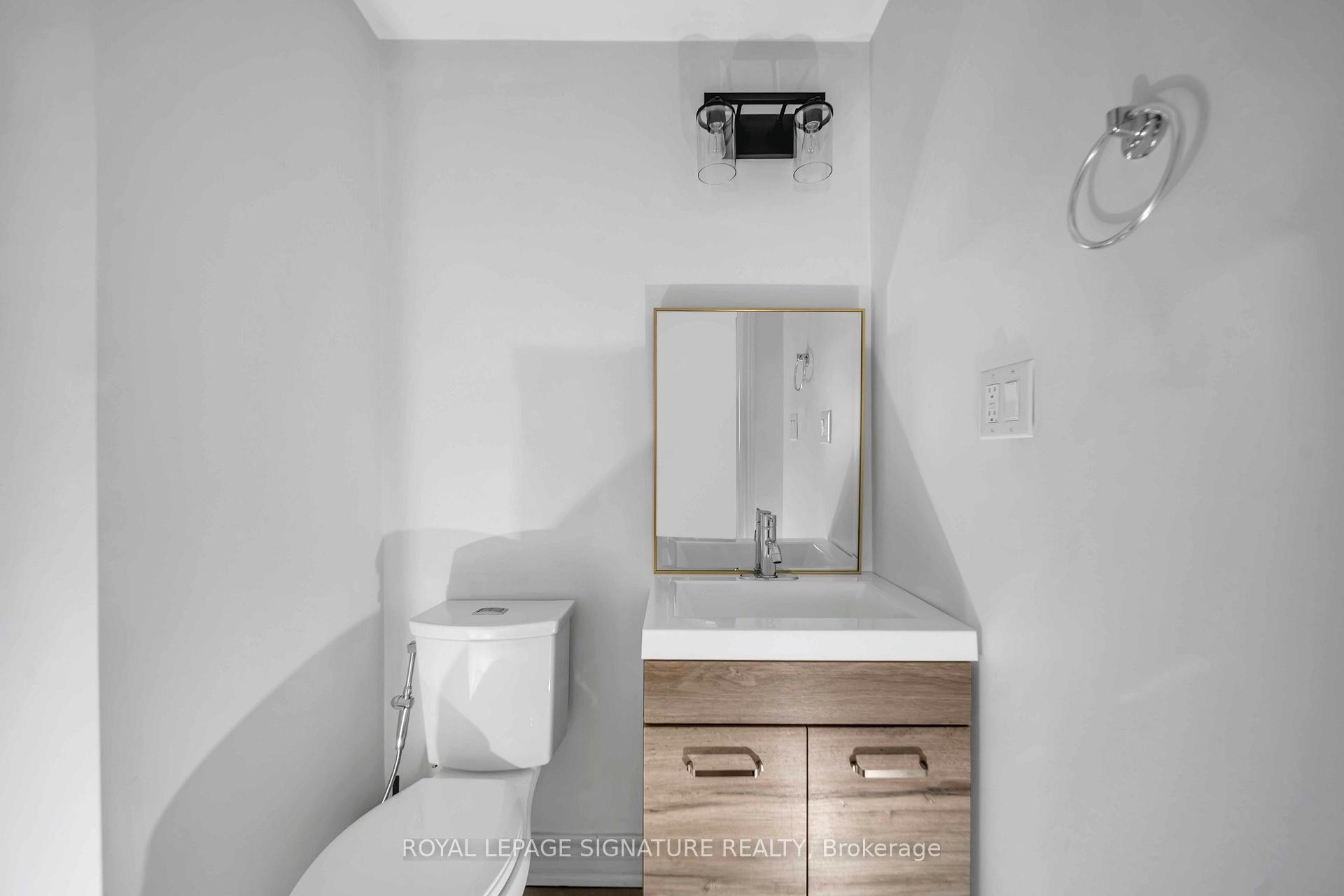 333 Neal Drive, Richmond Hill, ON