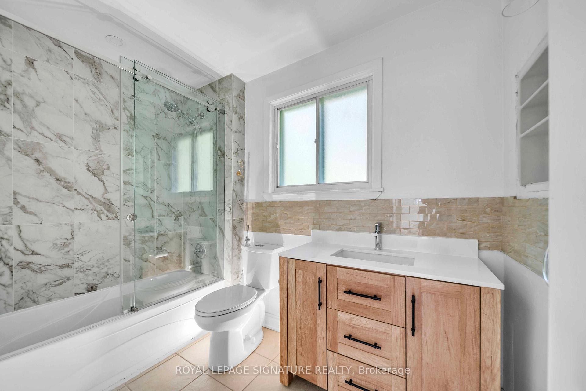 333 Neal Drive, Richmond Hill, ON