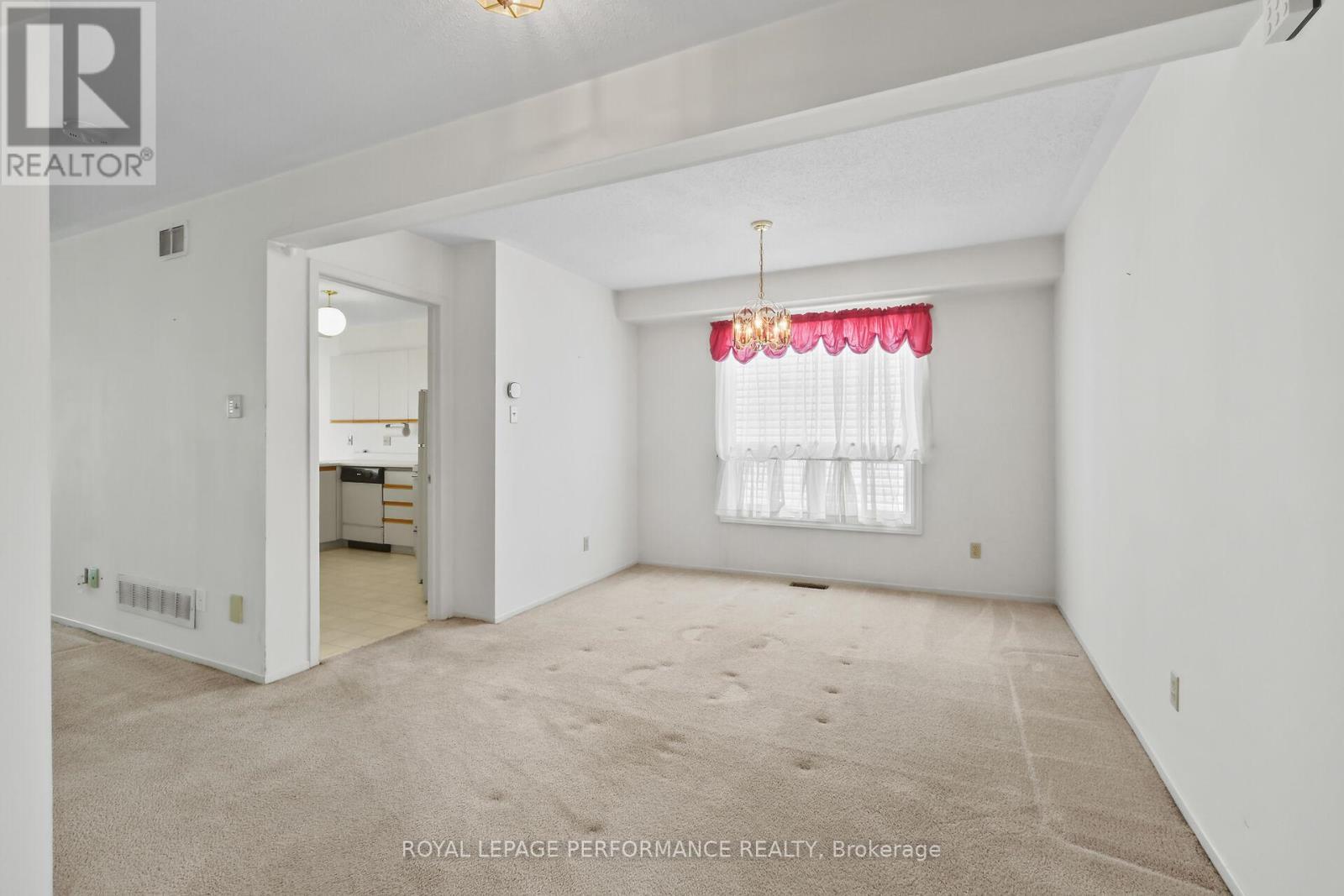 9 Saddle Crescent, Ottawa, ON