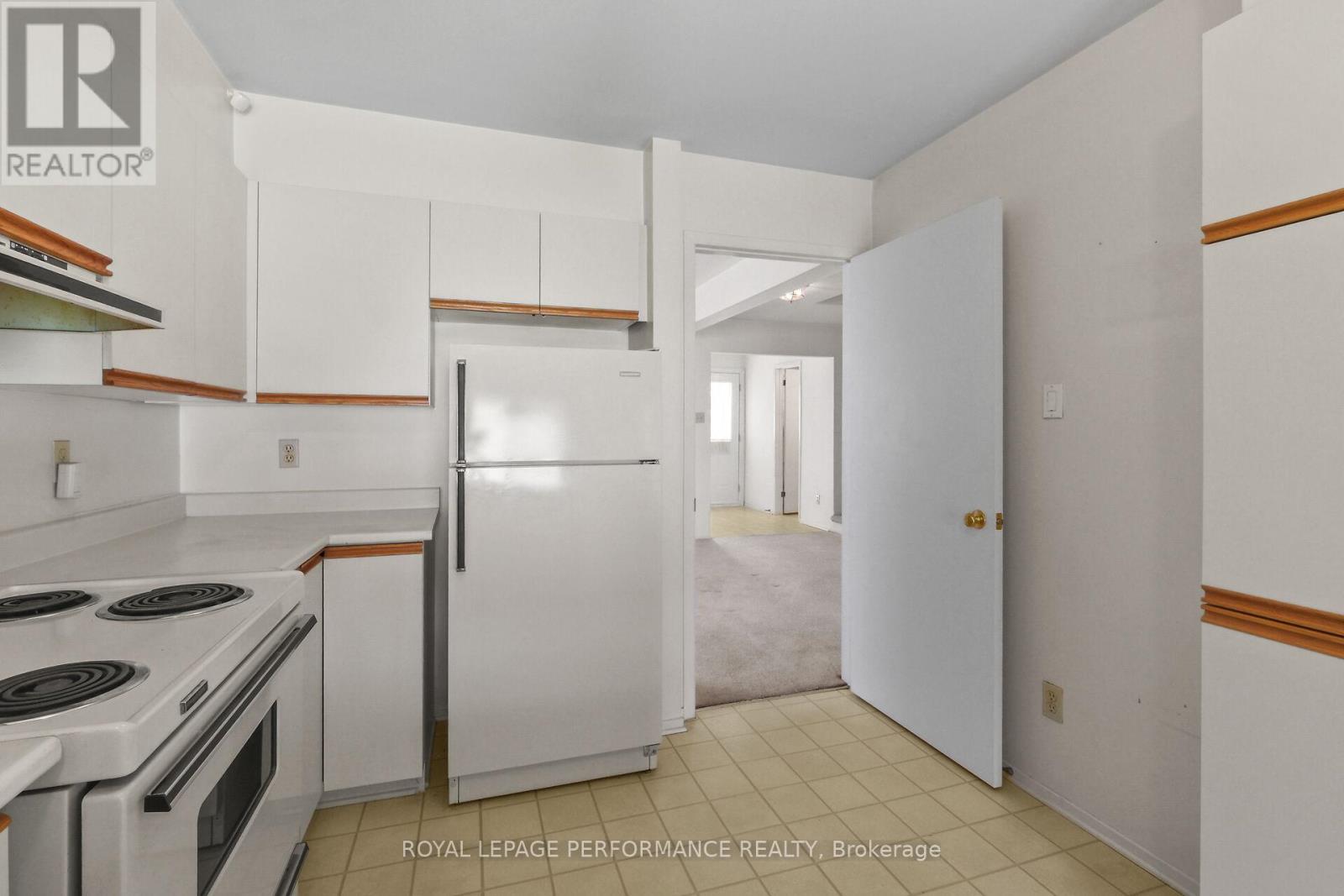9 Saddle Crescent, Ottawa, ON