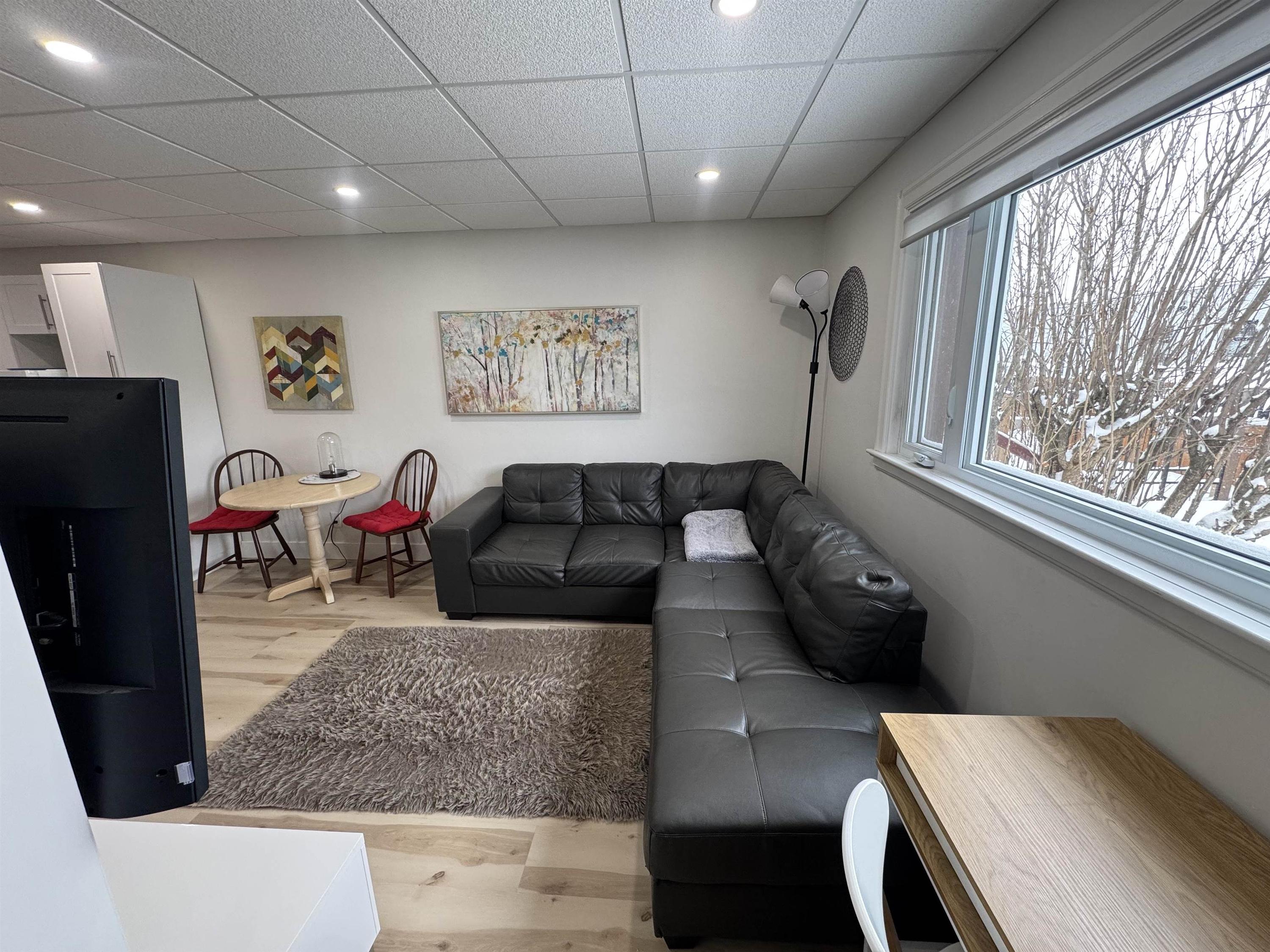 84 Machar Ave, Thunder Bay, ON