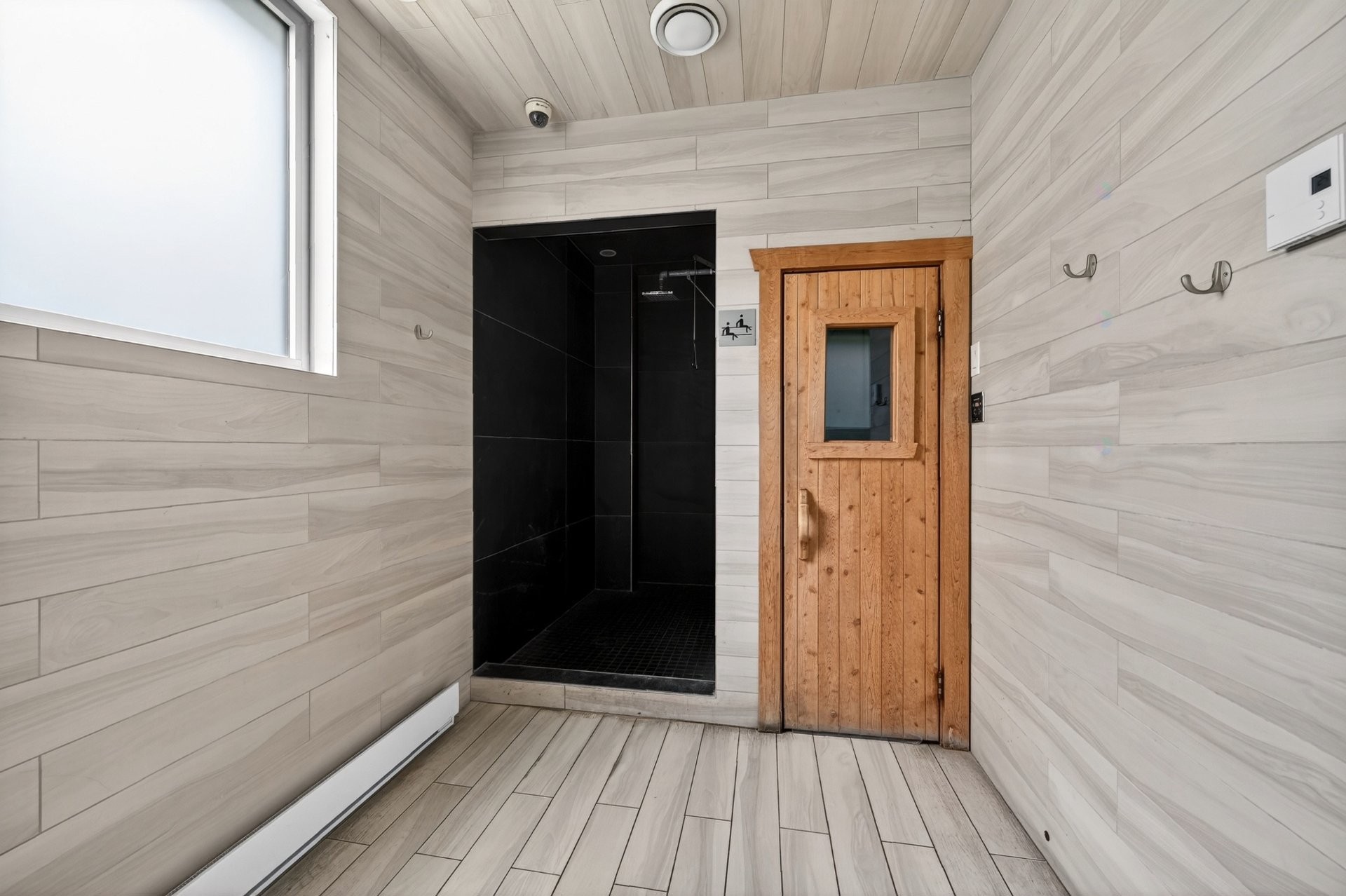 Spa - 145-3100 Rue Rachel E., Montréal (Rosemont/La Petite-Patrie), QC - Outdoor With Exterior
