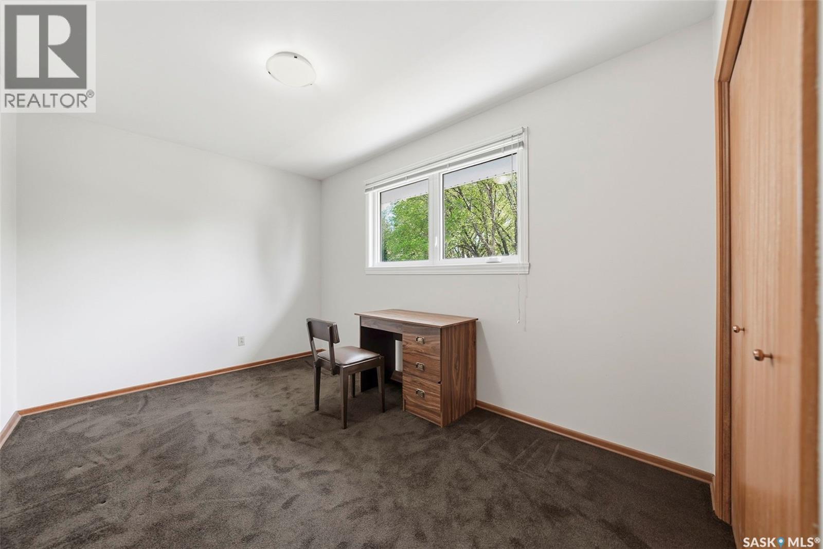 33 Sparling Crescent, Saskatoon, SK - Indoor Photo Showing Other Room