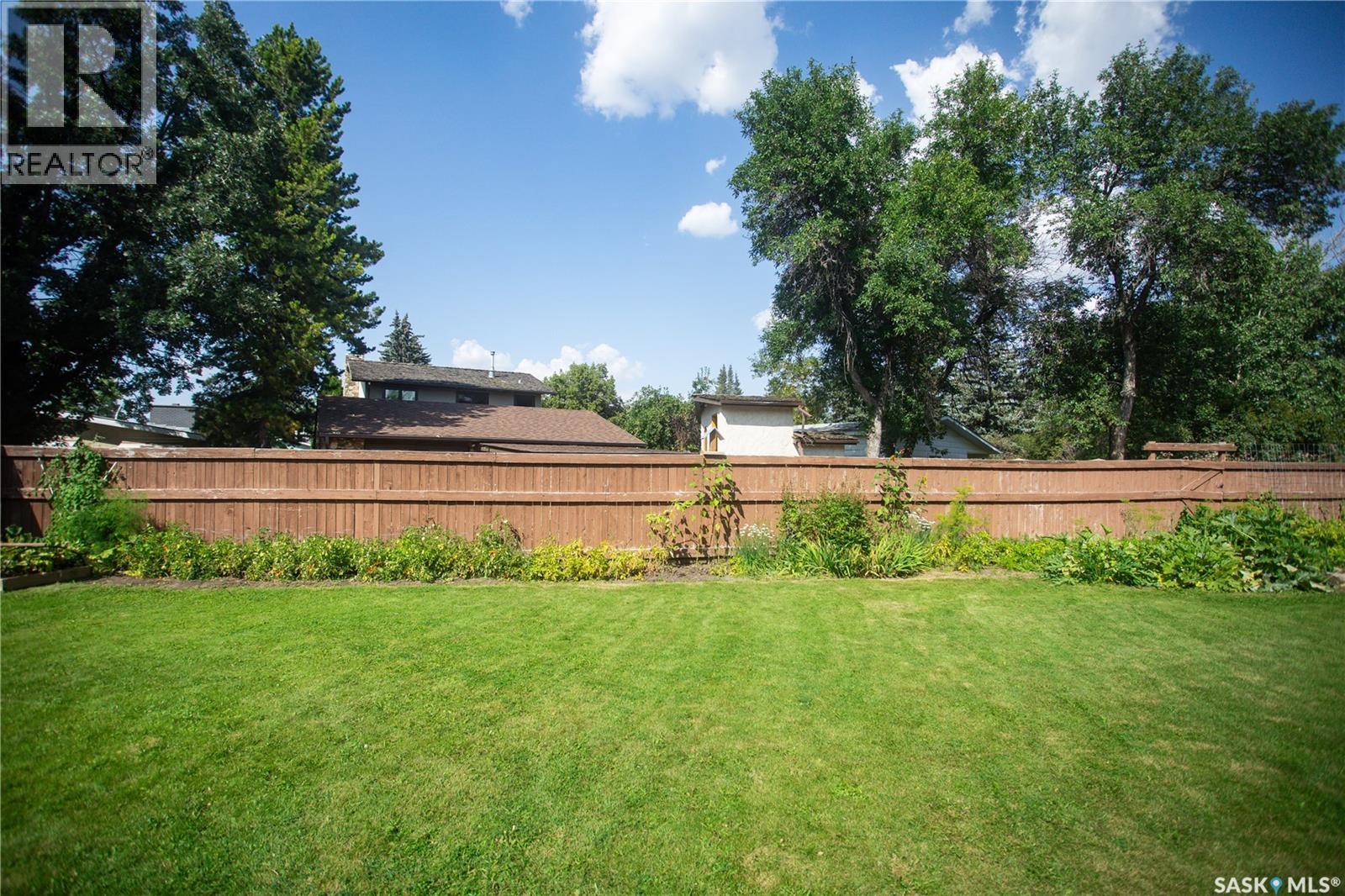 33 Sparling Crescent, Saskatoon, SK - Outdoor