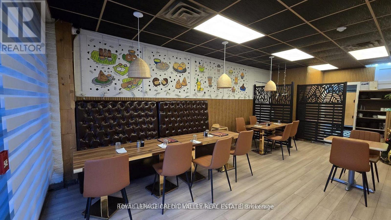 1443 Main Street E, Hamilton, ON