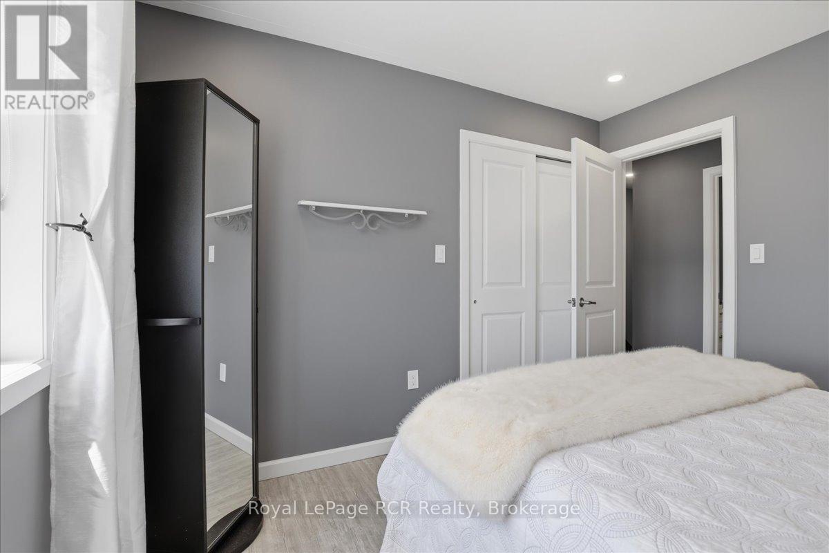 6442 Given Road, Minto, ON - Indoor Photo Showing Bedroom