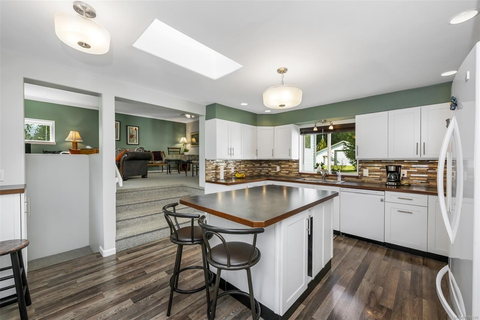 7220 Walton Rd, Honeymoon Bay, BC