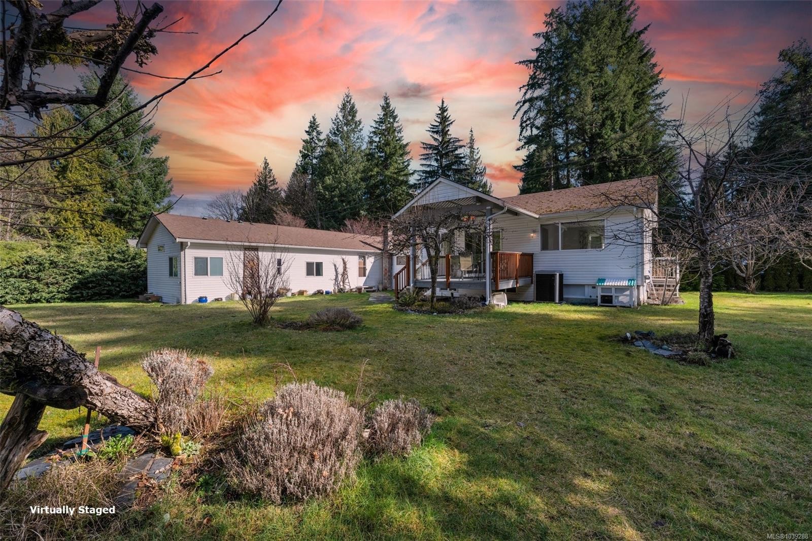 7220 Walton Rd, Honeymoon Bay, BC