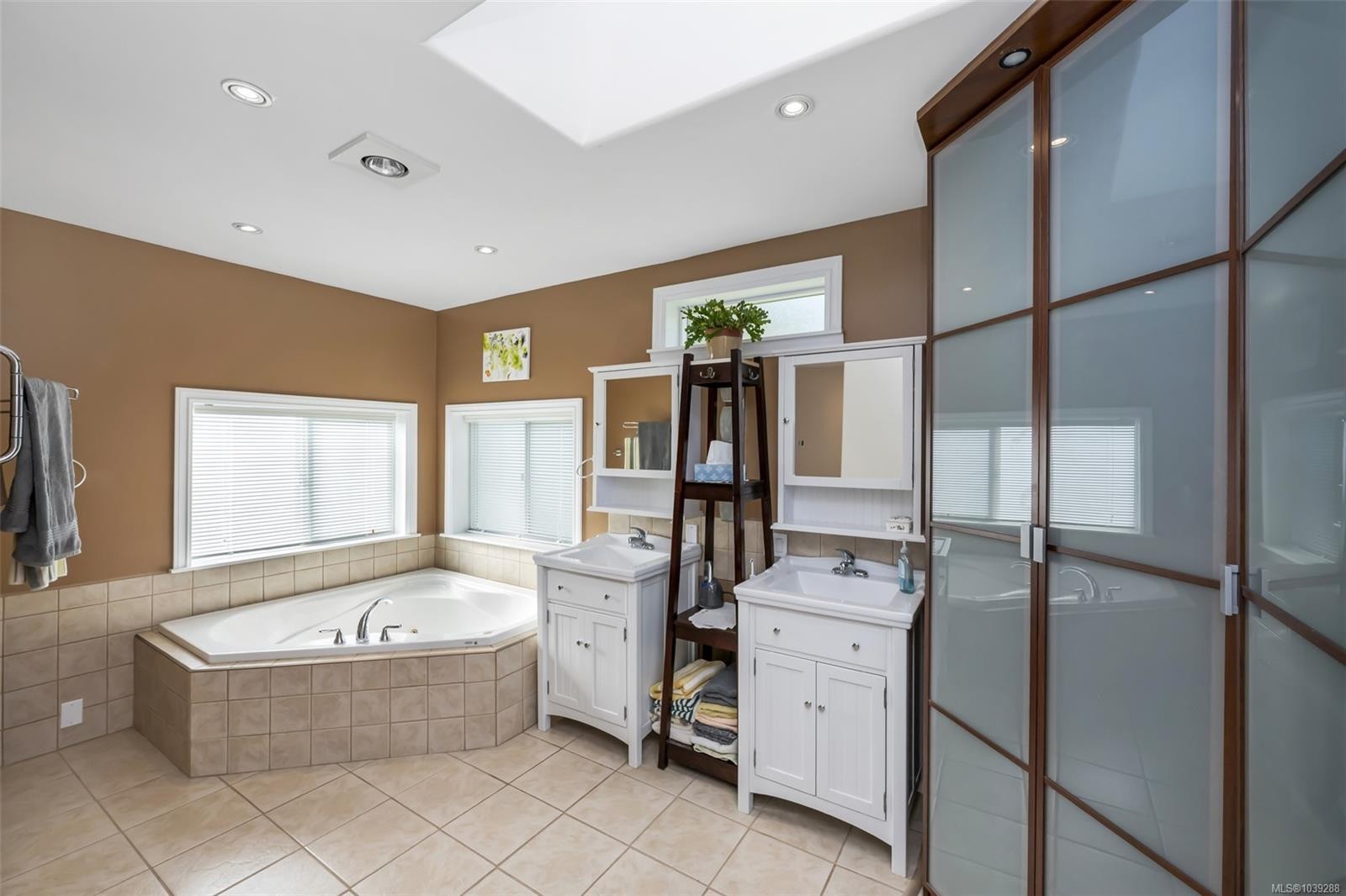 7220 Walton Rd, Honeymoon Bay, BC