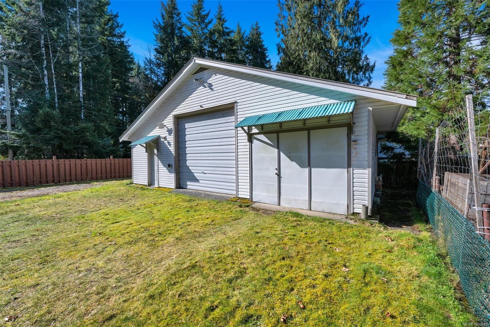 7220 Walton Rd, Honeymoon Bay, BC