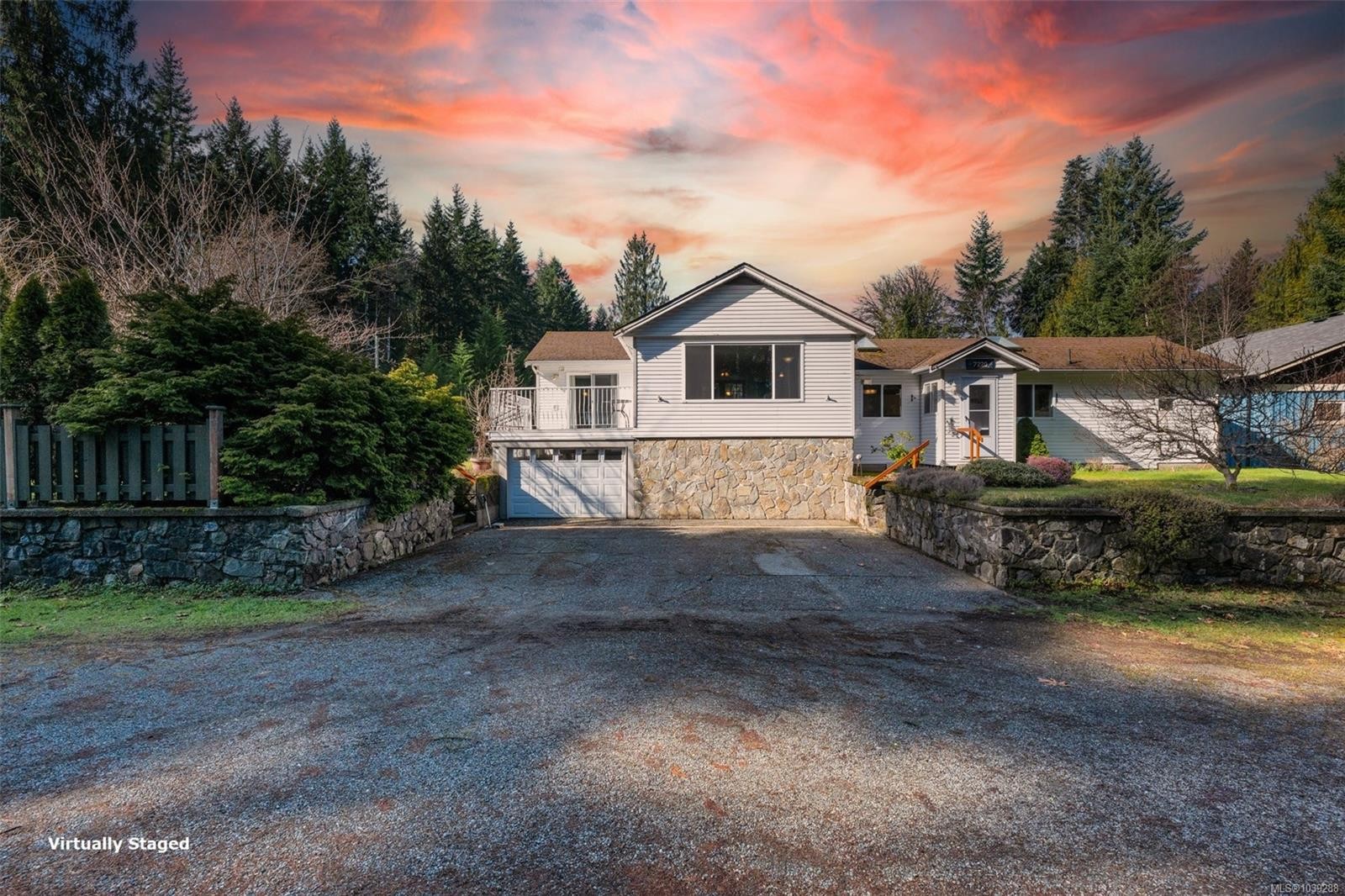 7220 Walton Rd, Honeymoon Bay, BC