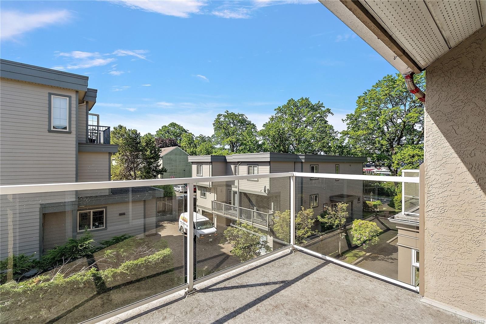 #4-108 Dallas Rd, Victoria, BC