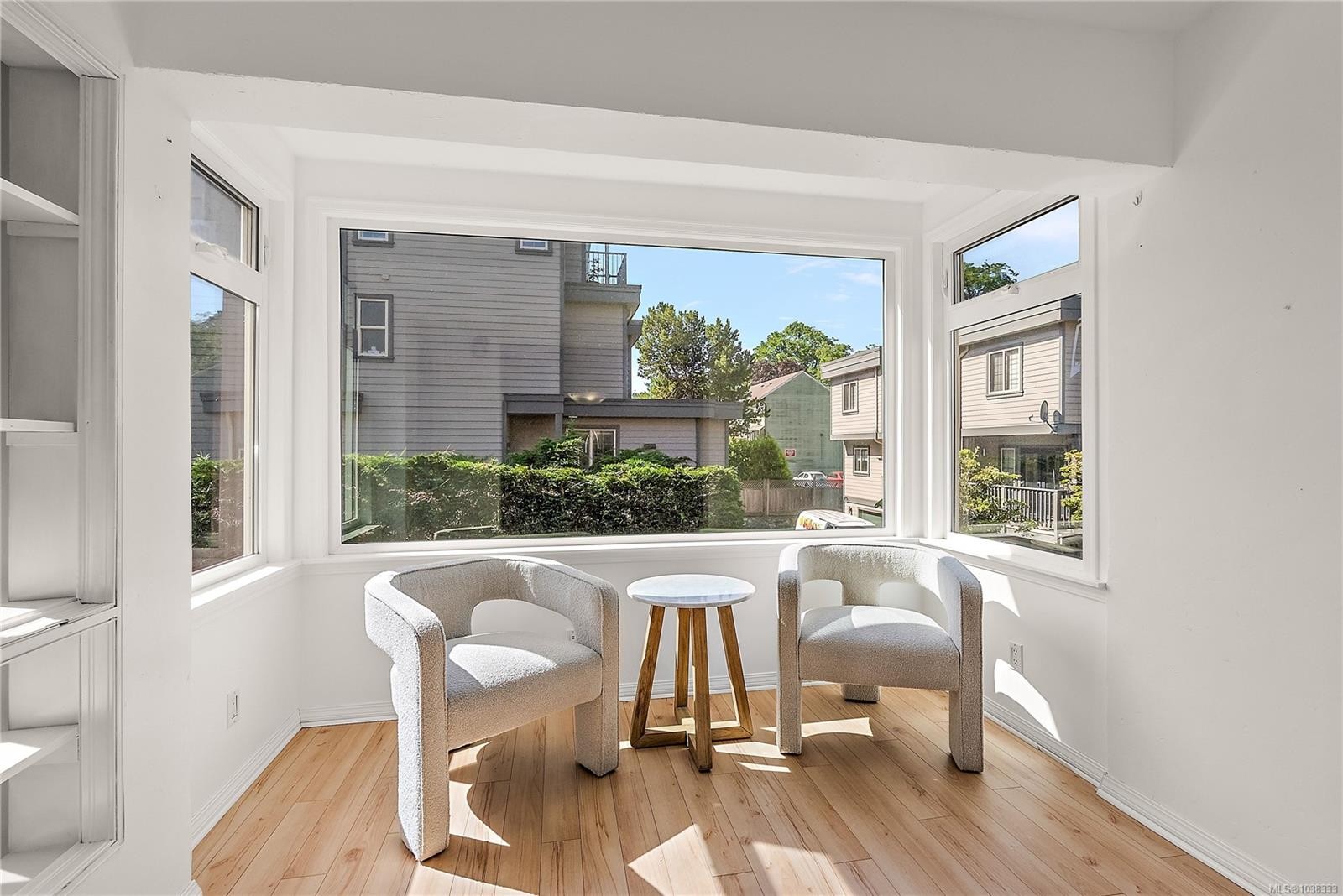 #4-108 Dallas Rd, Victoria, BC