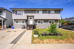 3303 Seventh St Cumberland, BC V0R 1S0
