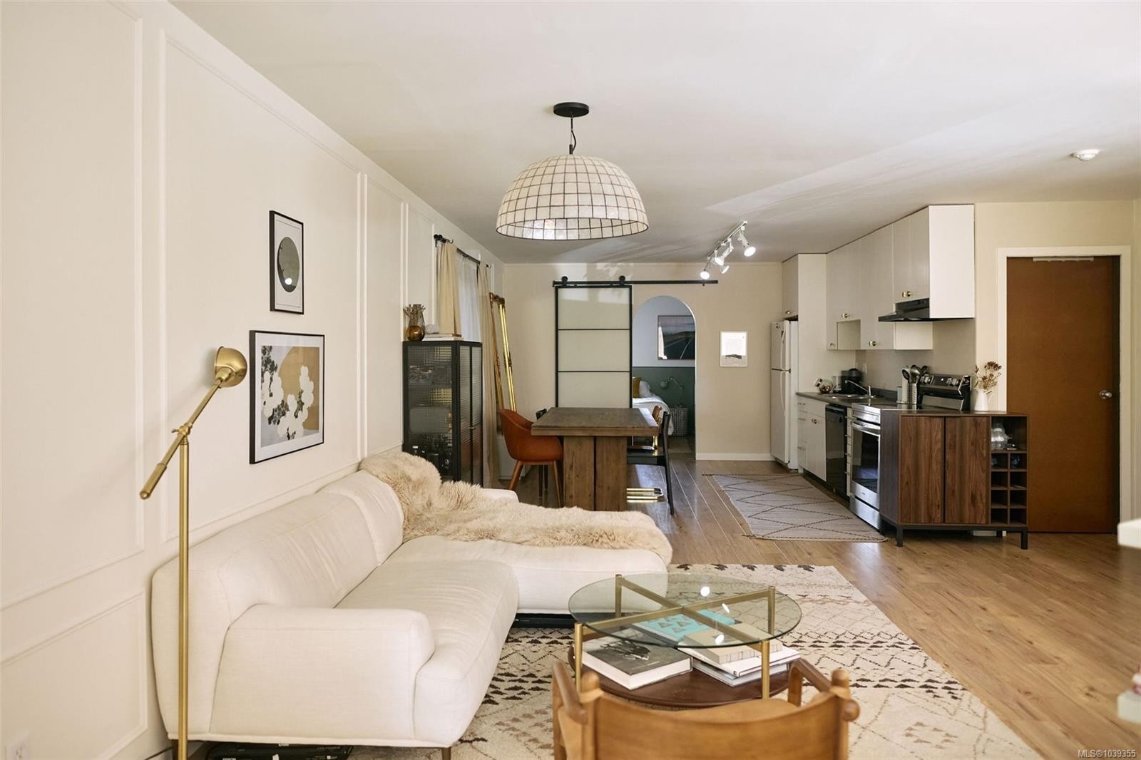 #3-407 William St, Victoria, BC