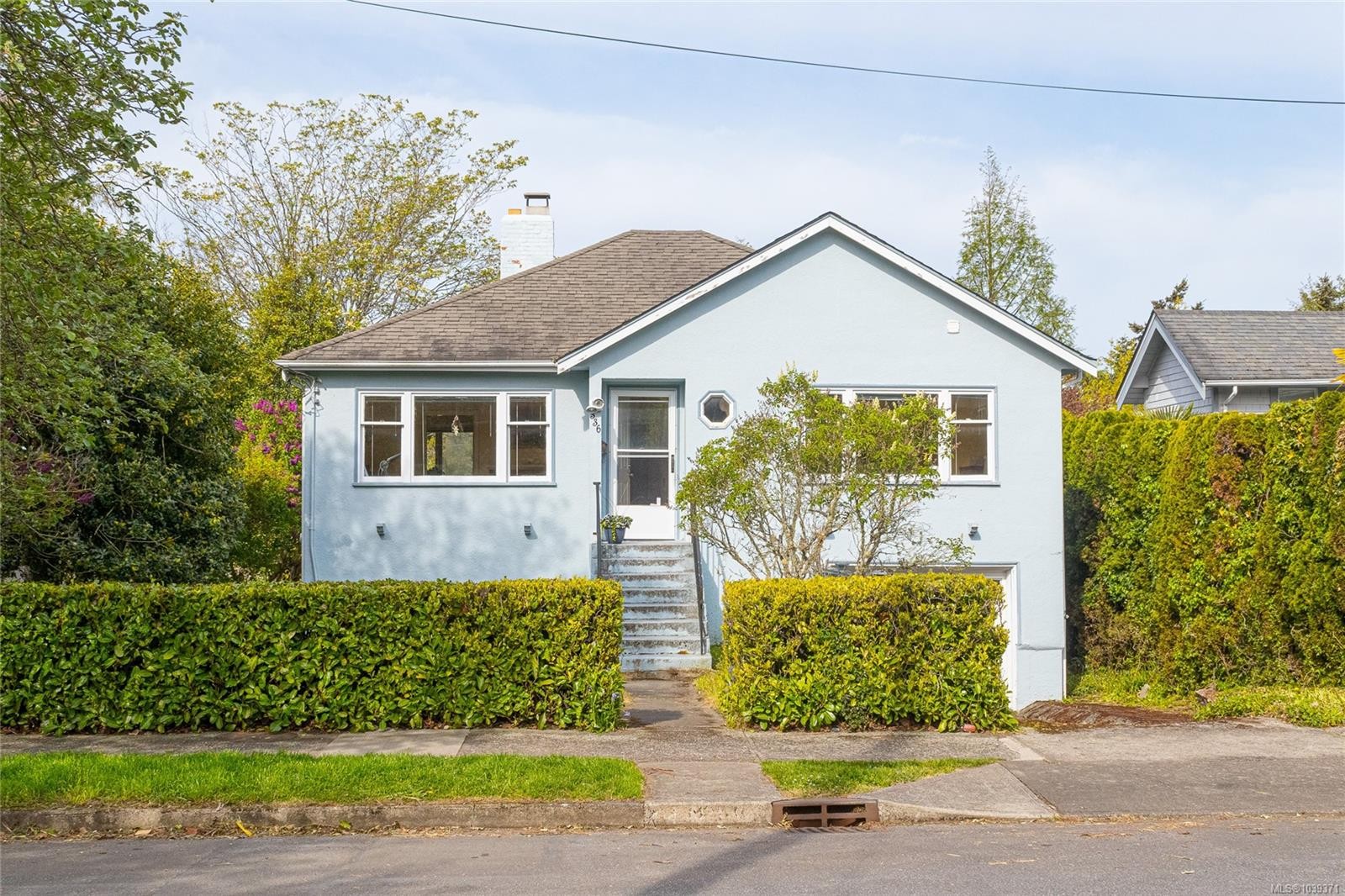 336 Irving Rd, Victoria, BC
