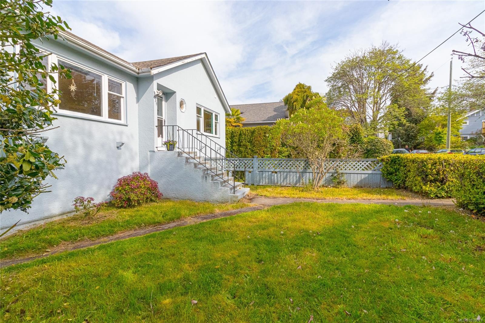 336 Irving Rd, Victoria, BC