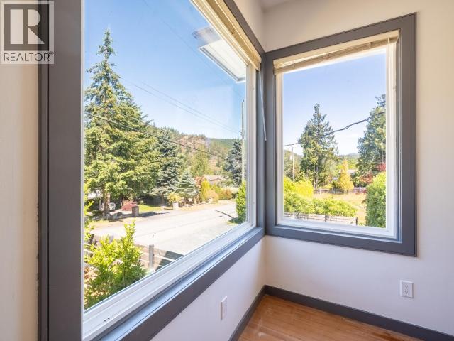 6896 Drake Street, Powell River, BC