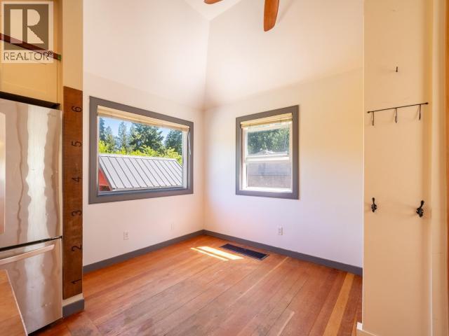 6896 Drake Street, Powell River, BC