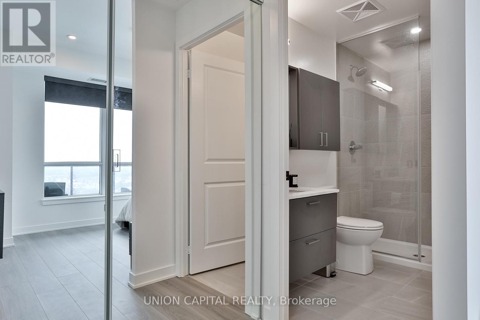 1002 - 30 Upper Mall Way, Vaughan, ON