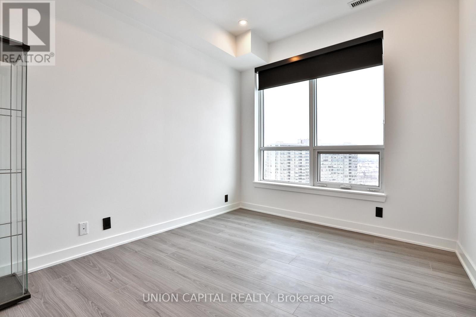 1002 - 30 Upper Mall Way, Vaughan, ON