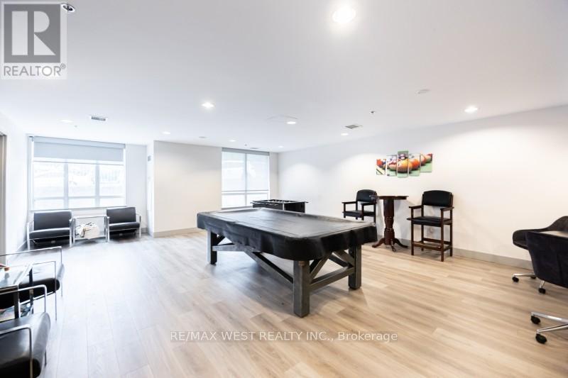 704 - 812 Lansdowne Avenue, Toronto, ON