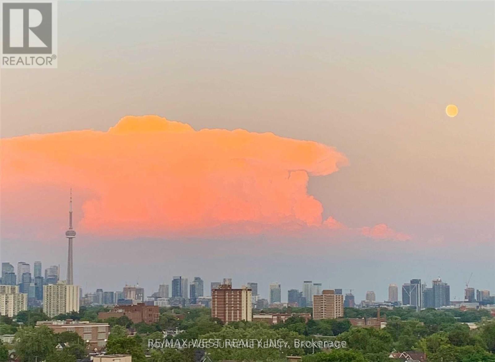 Enjoy views of city from balcony and bedroom - 704 - 812 Lansdowne Avenue, Toronto, ON