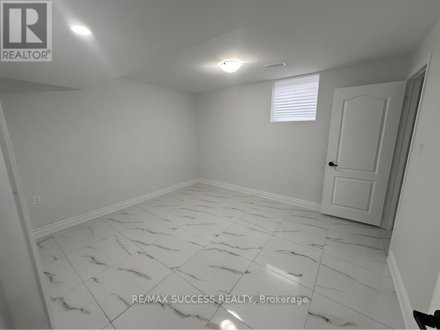64 Garth Trails Crescent, Hamilton, ON
