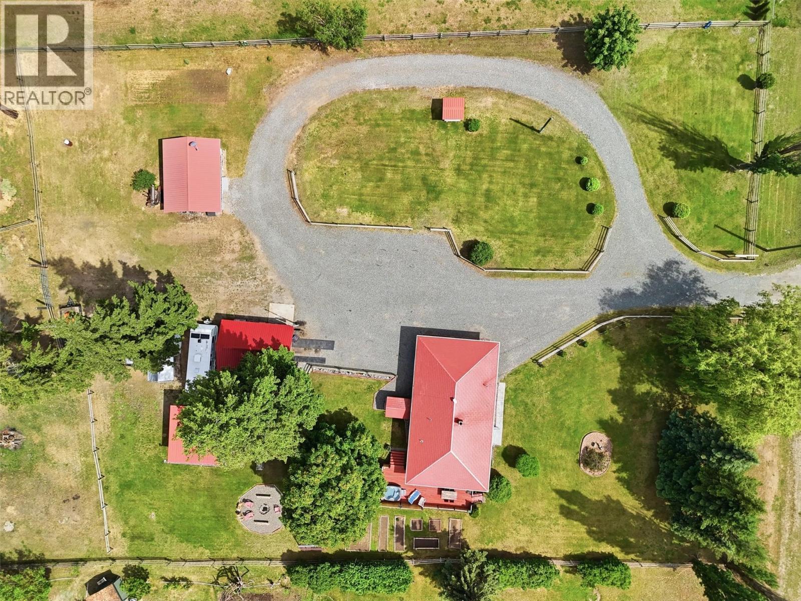 3191 Yellowhead Highway S, Barriere, BC