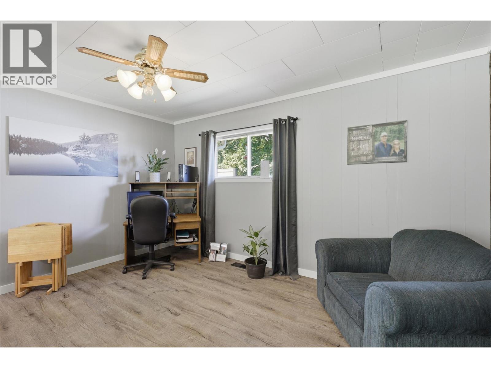 3191 Yellowhead Highway S, Barriere, BC