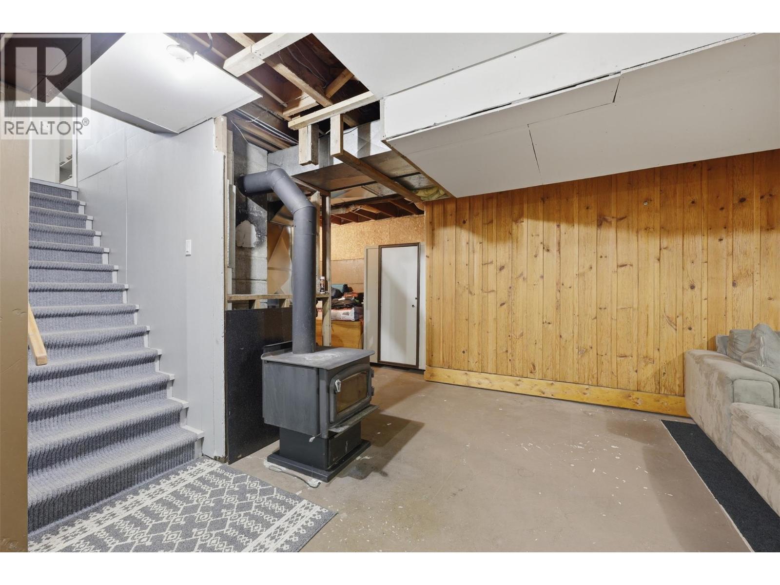 3191 Yellowhead Highway S, Barriere, BC