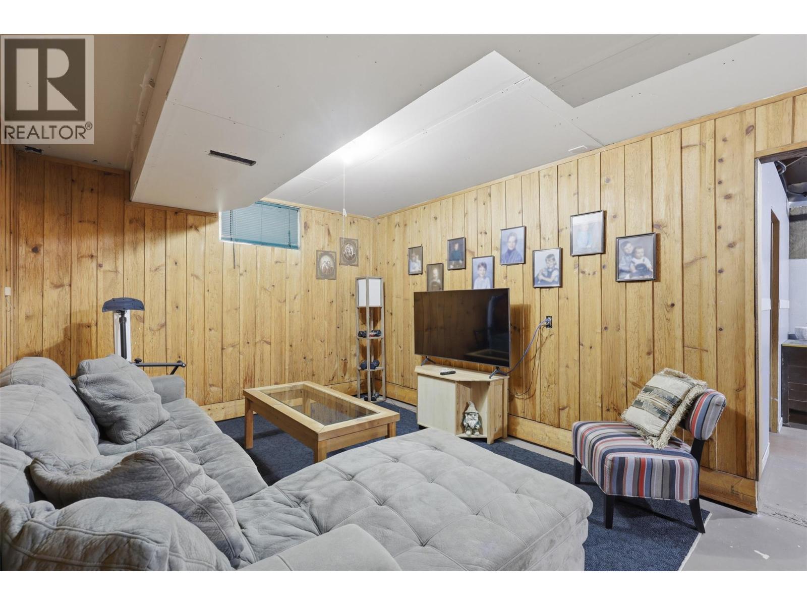 3191 Yellowhead Highway S, Barriere, BC