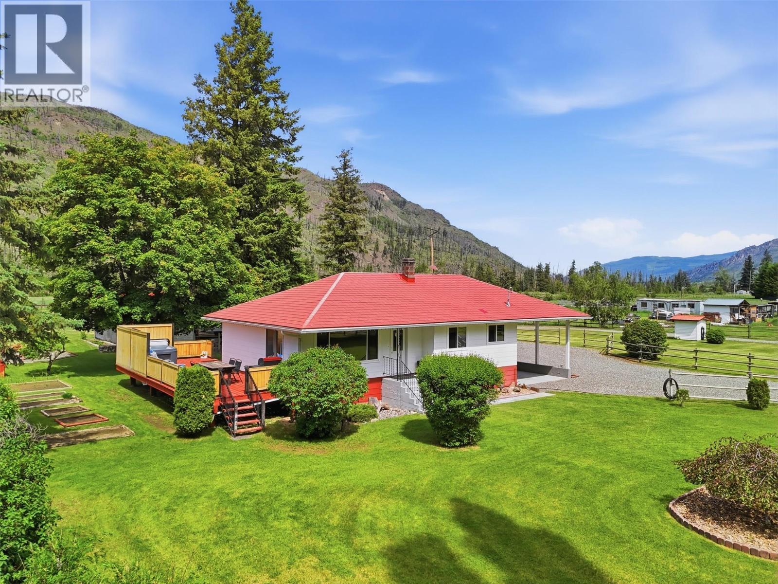 3191 Yellowhead Highway S, Barriere, BC