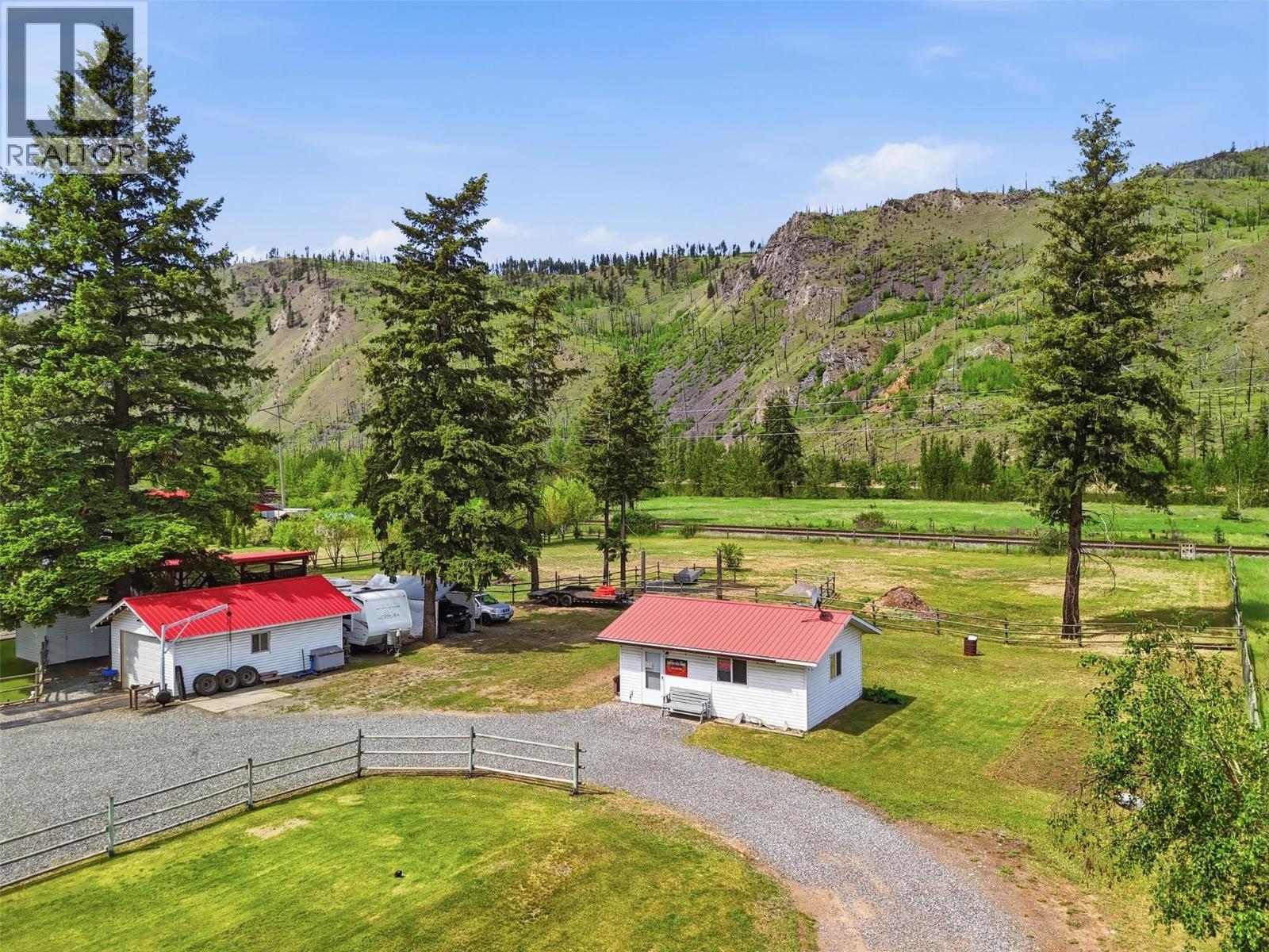3191 Yellowhead Highway S, Barriere, BC