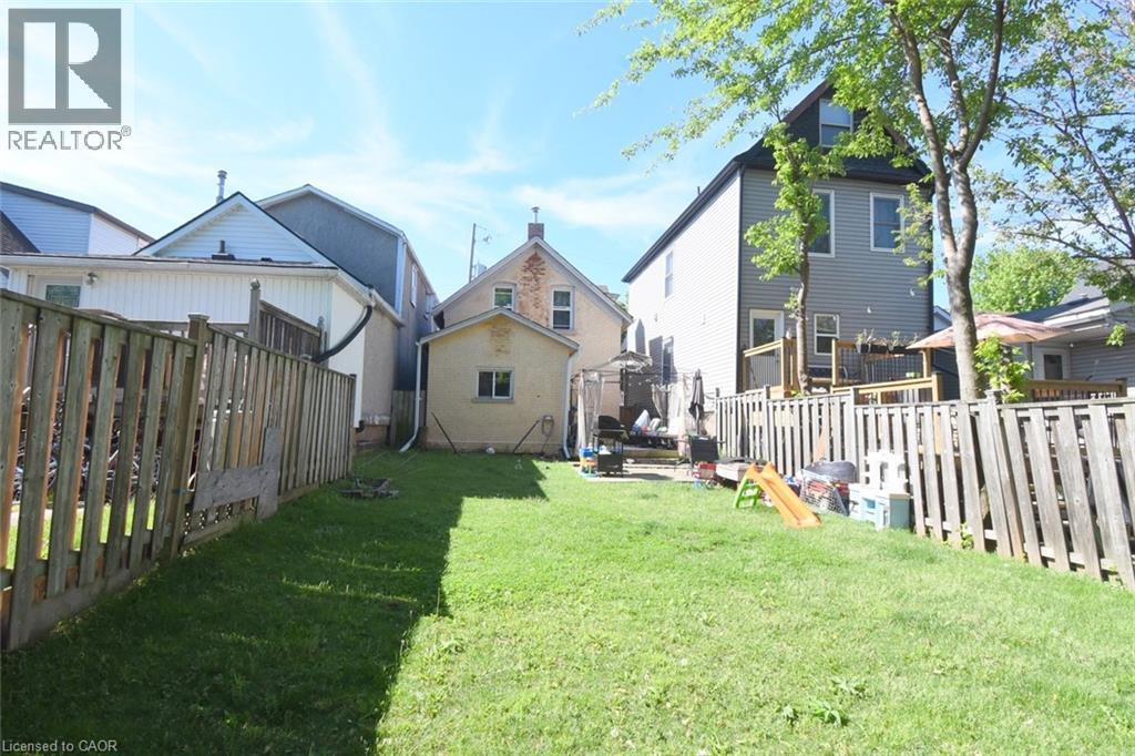 12 Wood Street W, Hamilton, ON - Outdoor
