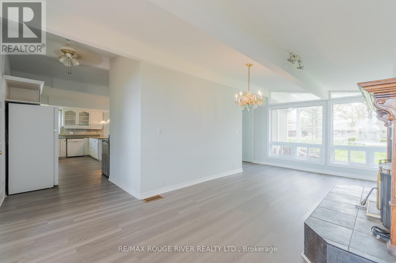 30 Edgewater Drive, Selwyn, ON
