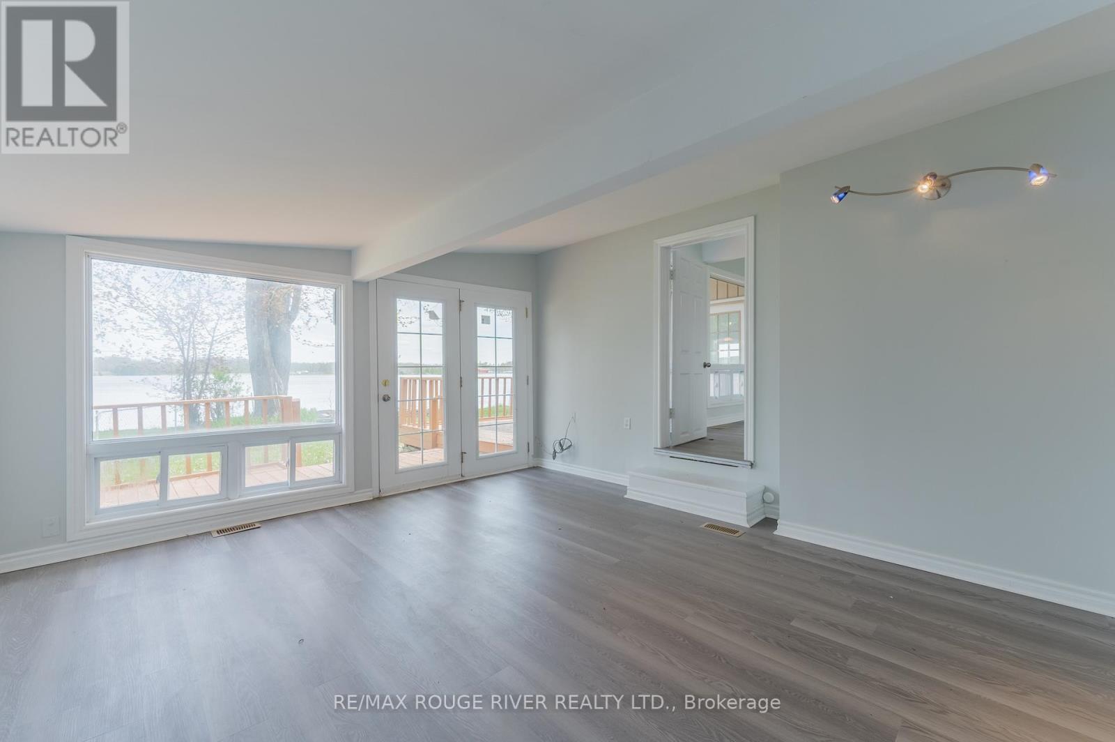 30 Edgewater Drive, Selwyn, ON